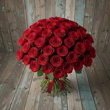 Букет 55 Красных роз Фридом #REPLACE_PRED# Шубном