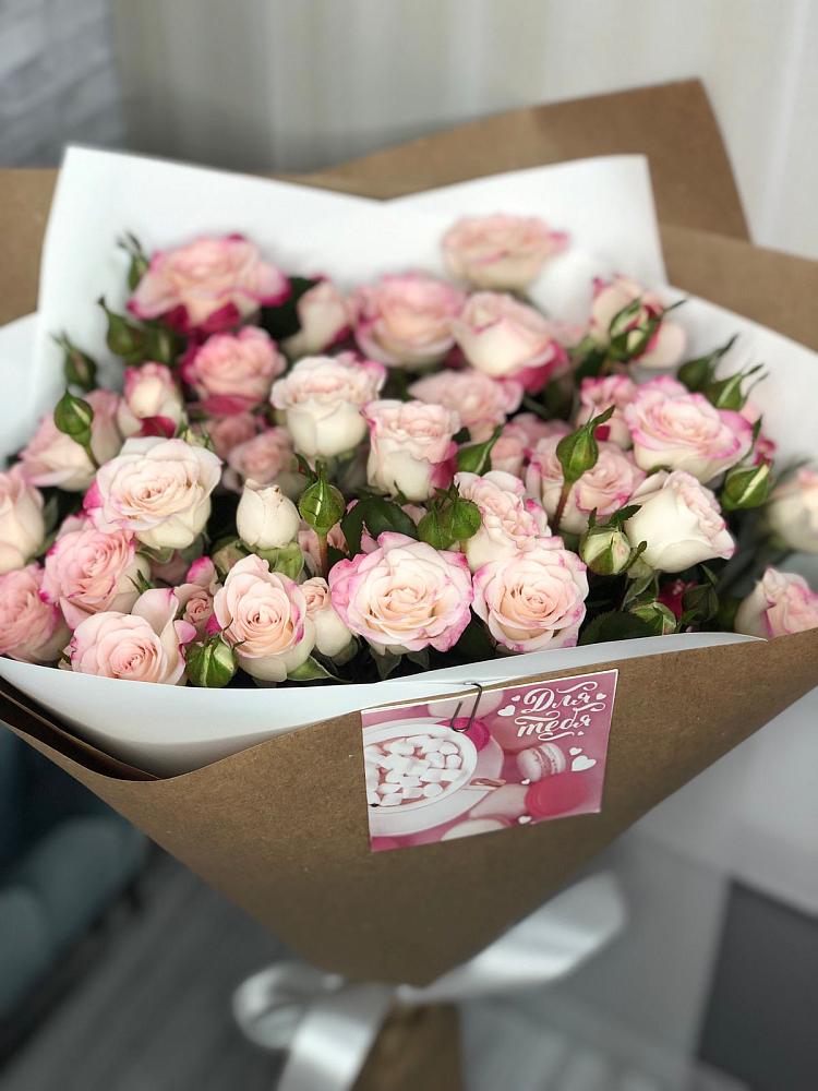 Букет цветов из: Розы в Шубном