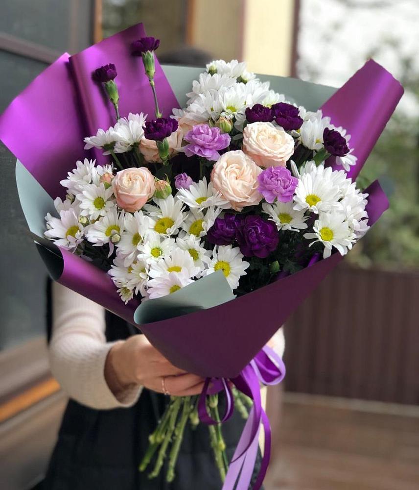 Букет цветов из: Хризантемы, Гвоздики и Розы в Шубном