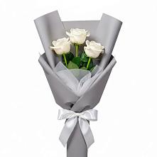 Букет 3 белые розы в Шубном