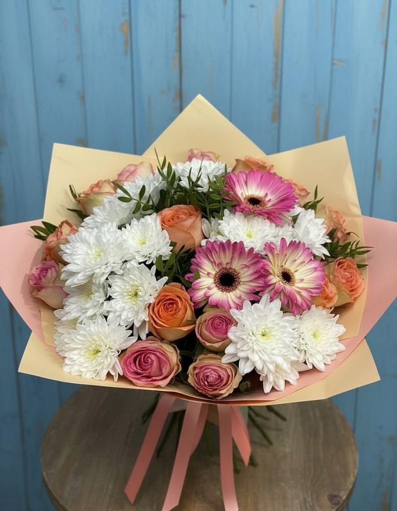 Букет цветов из: Розы, Герберы и Хризантемы в Шубном