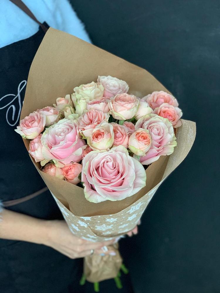 Букет цветов из: Хризантемы и Розы в Шубном