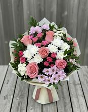 Букет цветов из:  Альстромерии, Гвоздики, Розы и Хризантемы в Шубном