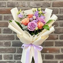 Букет цветов из:  Лизиантусы и Розы #REPLACE_PRED# Шубном