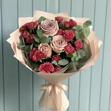 Букет цветов из:  Гвоздики и Розы в Шубном