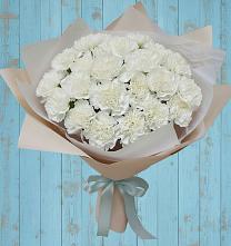 Букет цветов из:  Гвоздики в Шубном