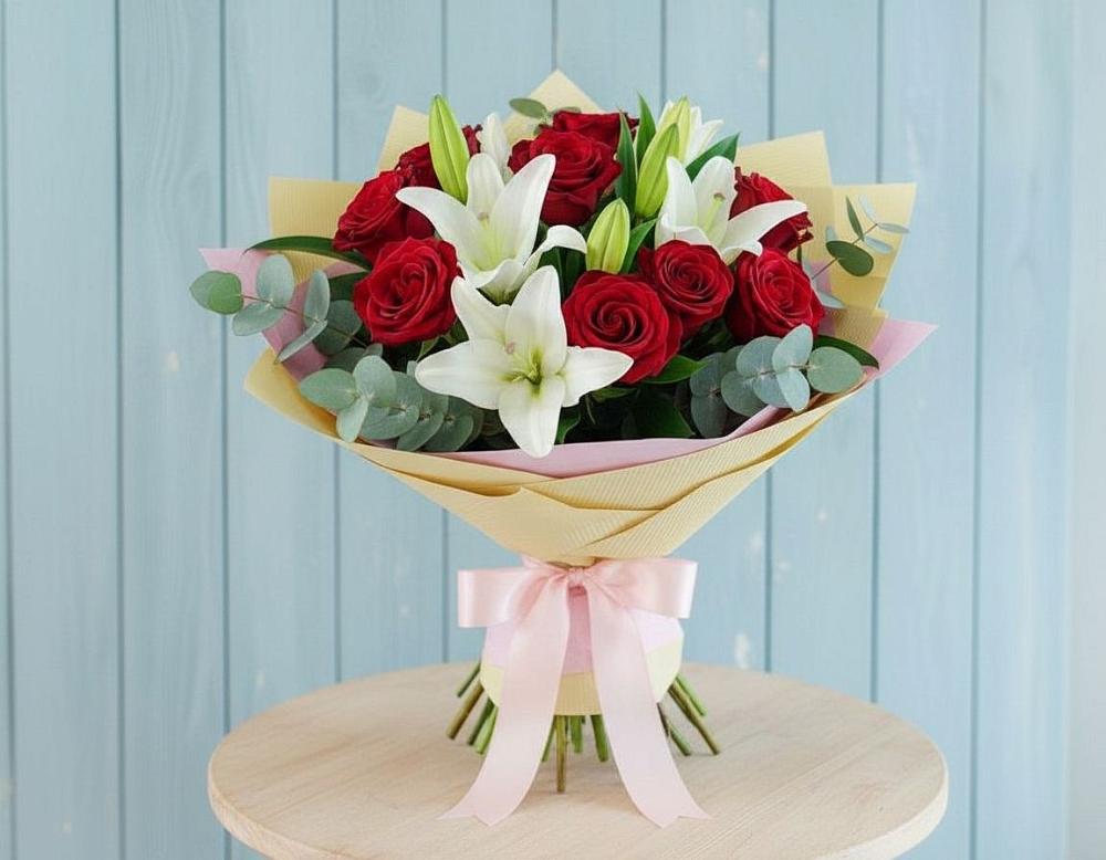 Букет цветов из: Лилии и Розы в Шубном